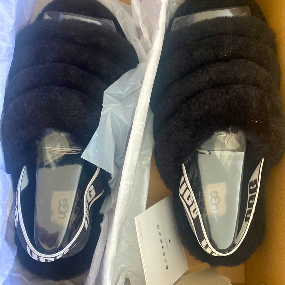 Ugg fluffy yeah slides